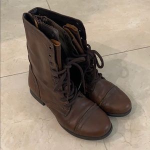 Steve Madden brown combat boots (Troopa)